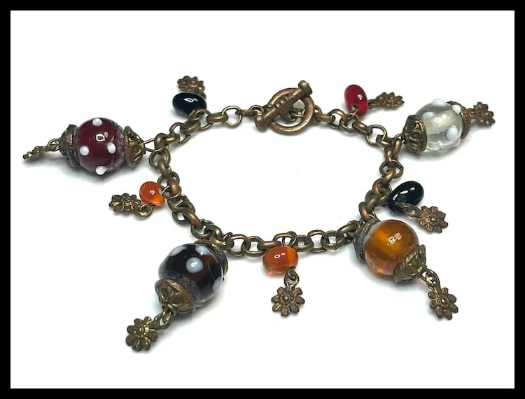 Vintage Art Glass Bracelet on Bronze Tone Chain - 3