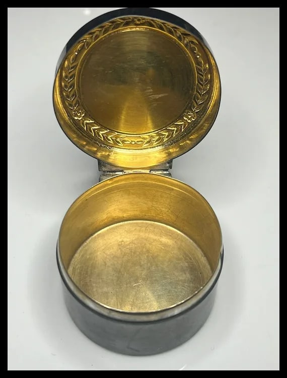 Vintage Sterling Silver Keepsake Box with Engraving - 5