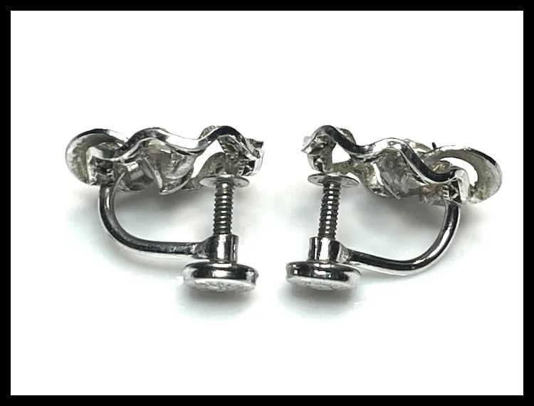 Vintage Sterling Flower Screw Back Earrings - 4