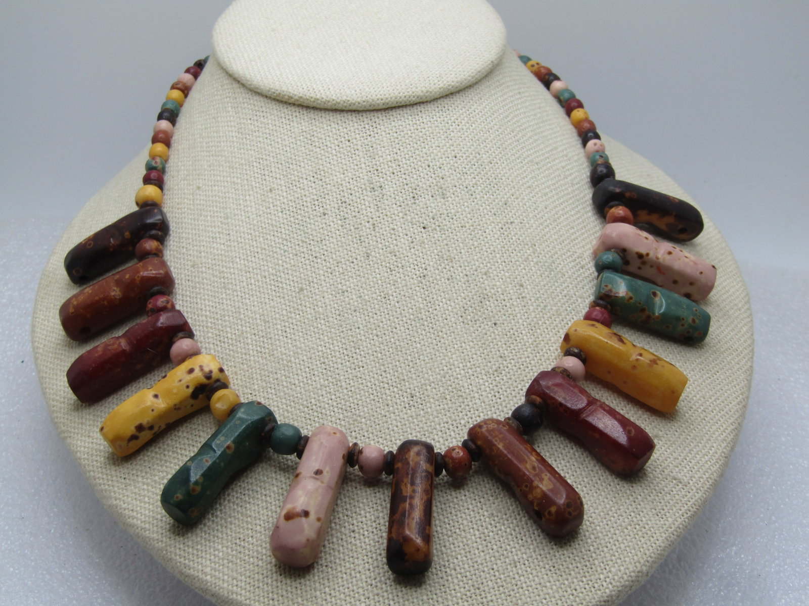 Vintage Faux Agate Tribal Necklace, 21.5", 1980's-1990's - 4