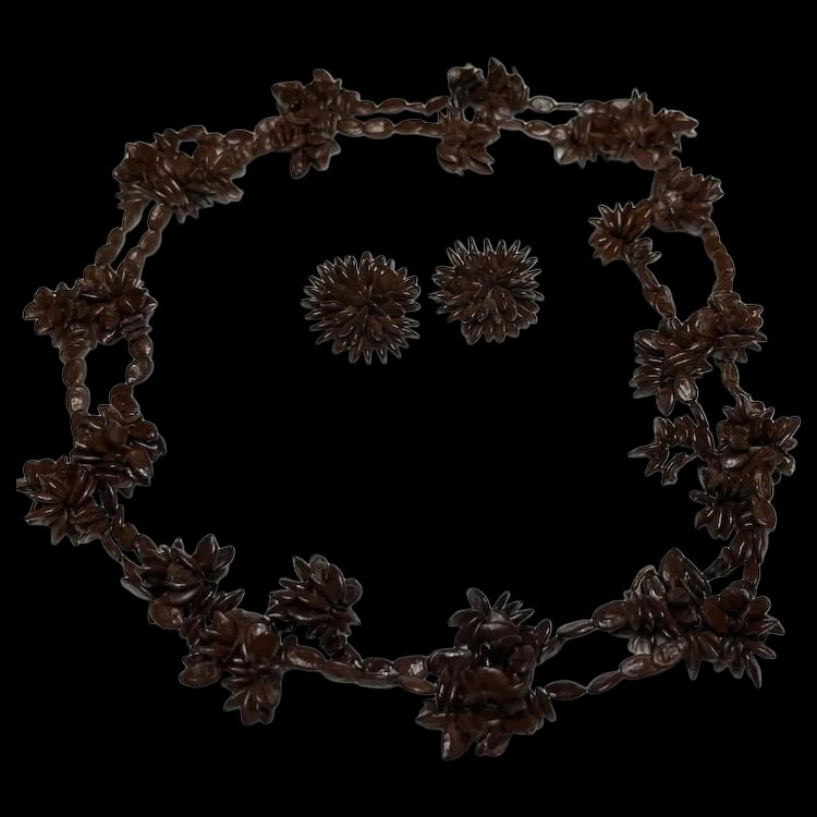 Vintage Handmade Necklace and Clip-on Earring Set (1 of 6)