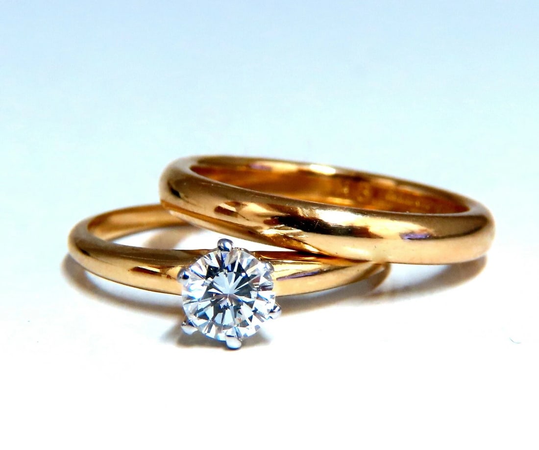 GIA Certified .47ct E.vs2 natural round diamond ring & wedding band 18kt**: Title: GIA Certified .47ct E.vs2 natural round diamond ring & wedding band 18kt** Description: Band & Engagement GIA Certified Diamond engagement ring. .47ct. Natural Round Cut diamond E color Vs-2 cl