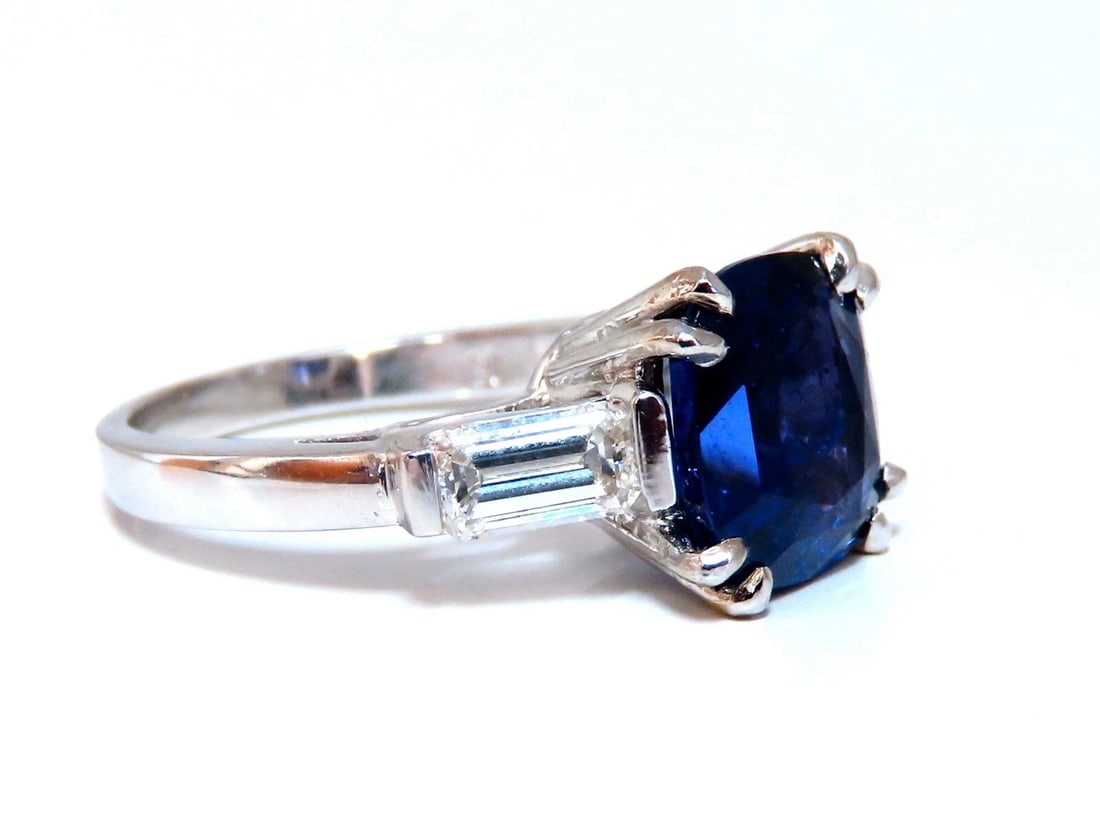 4.44ct GIA Certified Natural Color Change Blue Sapphire Ring 18kt** - 2