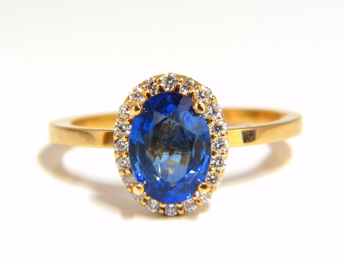 2.18ct natural vivid blue sapphire diamonds ring 18kt petite halo**: Title: 2.18ct natural vivid blue sapphire diamonds ring 18kt petite halo** Description: Blue Sapphire & halo deco 1.88ct. Natural blue sapphire ring. Vivid blue color Clean clarity. Oval full cut 8.1
