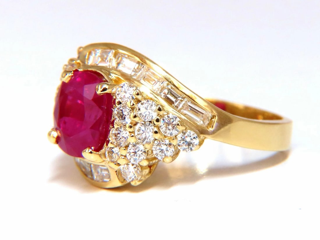 GIA Certified 4.08ct Burma Red Ruby Diamonds Ring 18 Karat** - 2