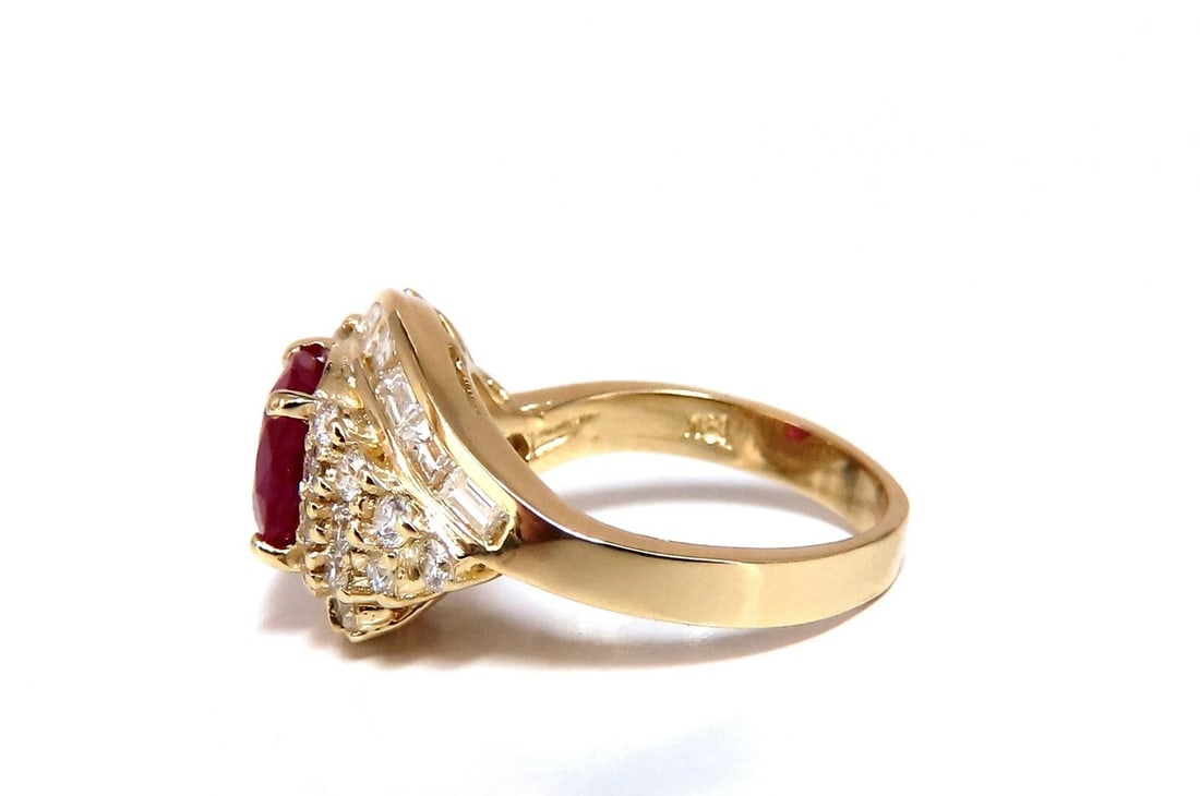 GIA Certified 4.08ct Burma Red Ruby Diamonds Ring 18 Karat** - 4