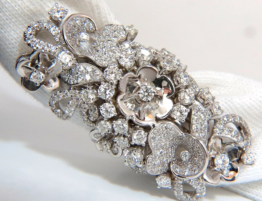 4.00CT NATURAL DIAMONDS FLORAL COCKTAIL VINE 3D DECO RING 18KT**: Title: 4.00CT NATURAL DIAMONDS FLORAL COCKTAIL VINE 3D DECO RING 18KT** Description: 4.00cts of natural diamonds, in its brilliant cluster floral vine Please take a close look at all the details,