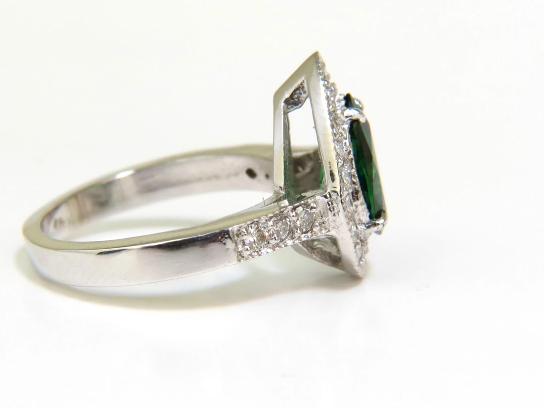 2.56CT NATURAL BRIGHT FINE GEM GREEN TSAVORITE DIAMOND RING 14KT** - 2