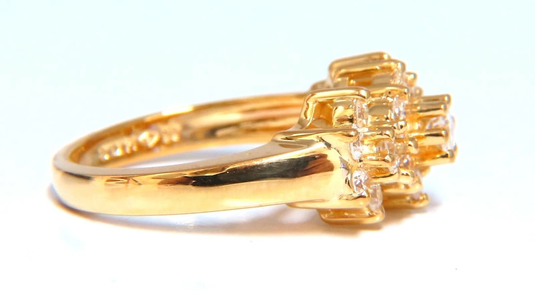 .80ct Natural Diamonds Cluster Ring 14kt gold** - 2