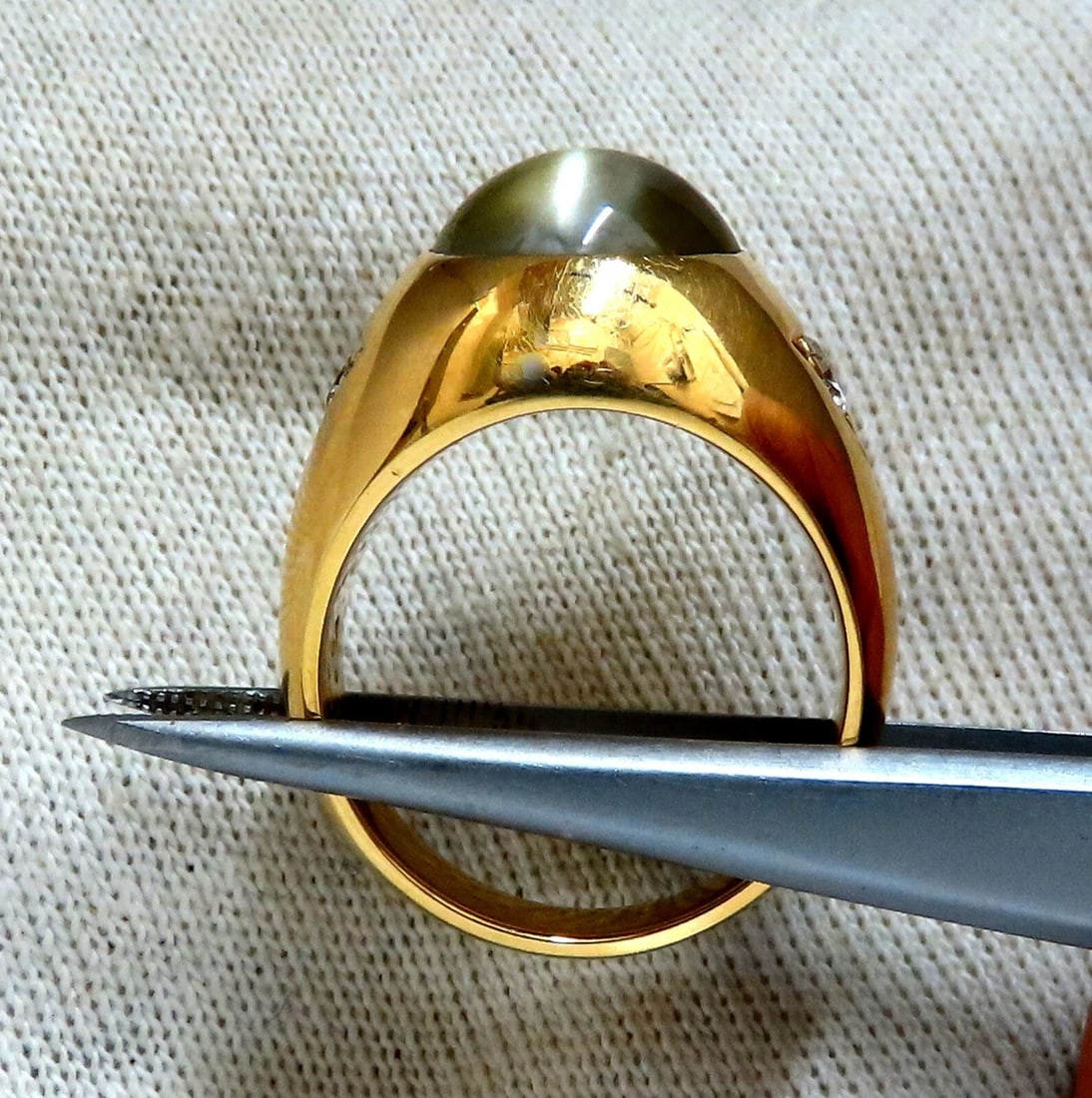 GIA Certified Natural Chrysoberyl Cats Eye Mens Diamond Signet Ring 18kt** - 4
