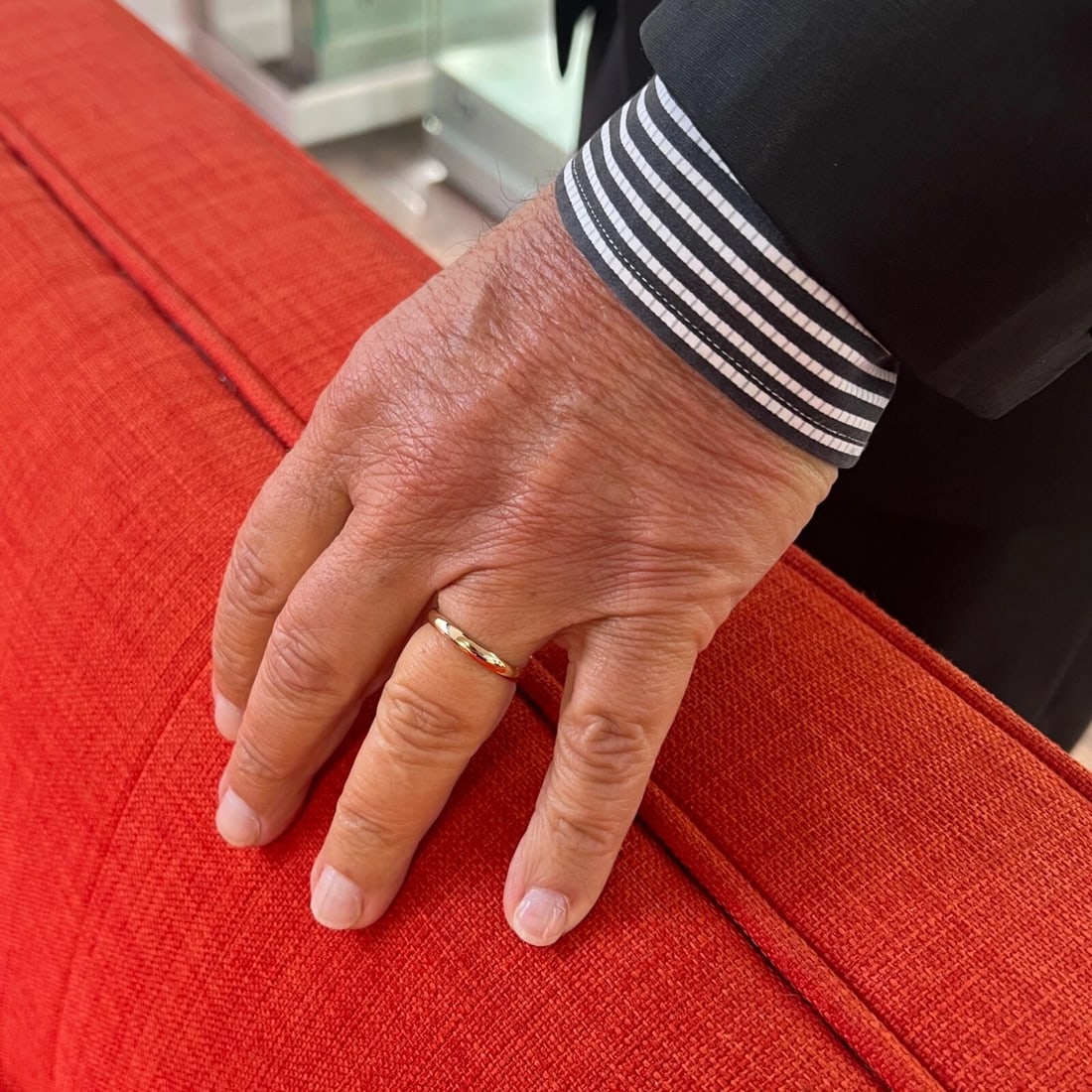 Men's Thin Classic Comfort Fit Wedding Band Ring 14K Yellow Gold, Size 10, 3 mm - 2