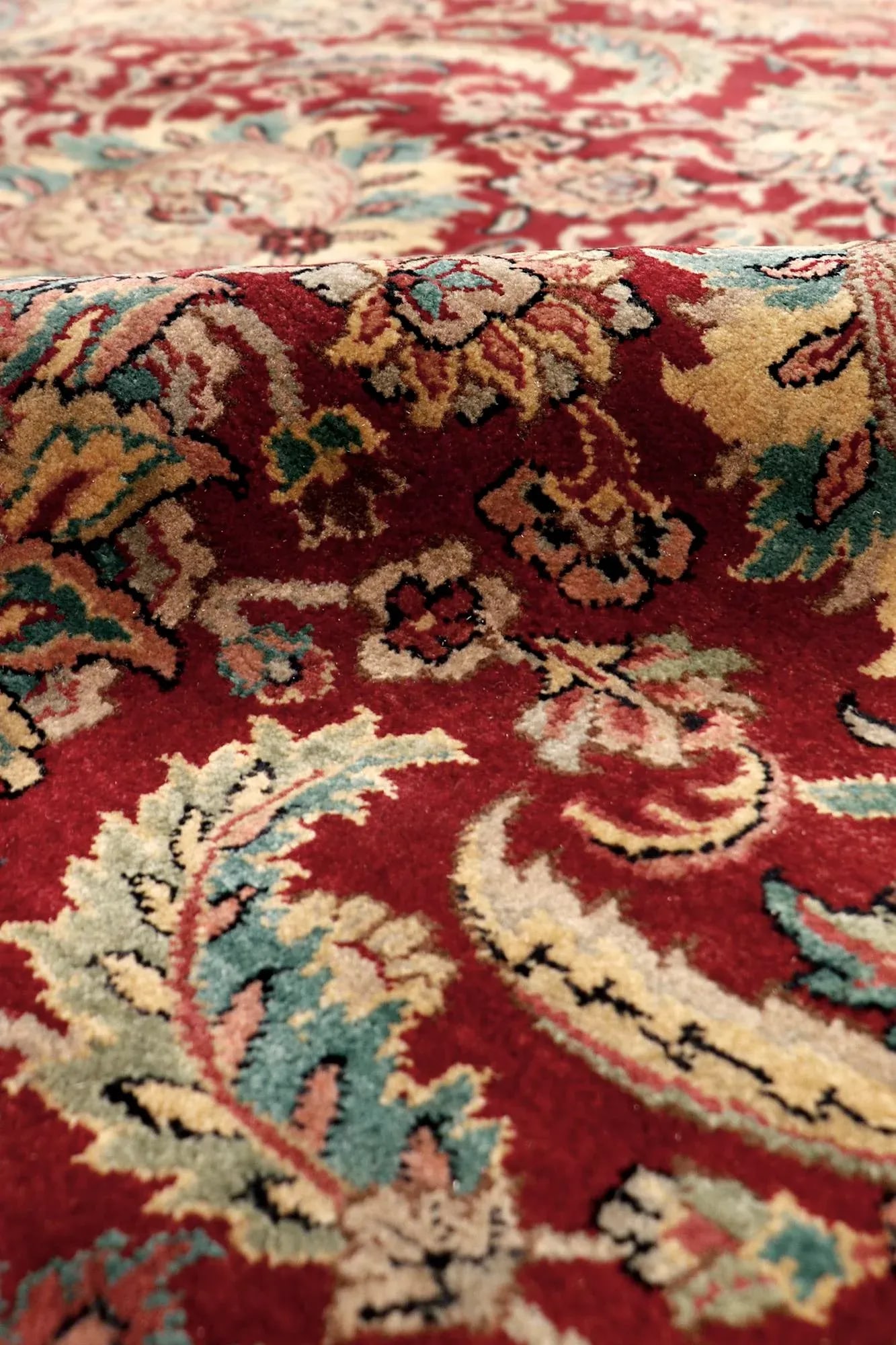 Pasargad Home Agra Lamb's Wool Area Rug, 6' 1" X 6' 1", Red - 3