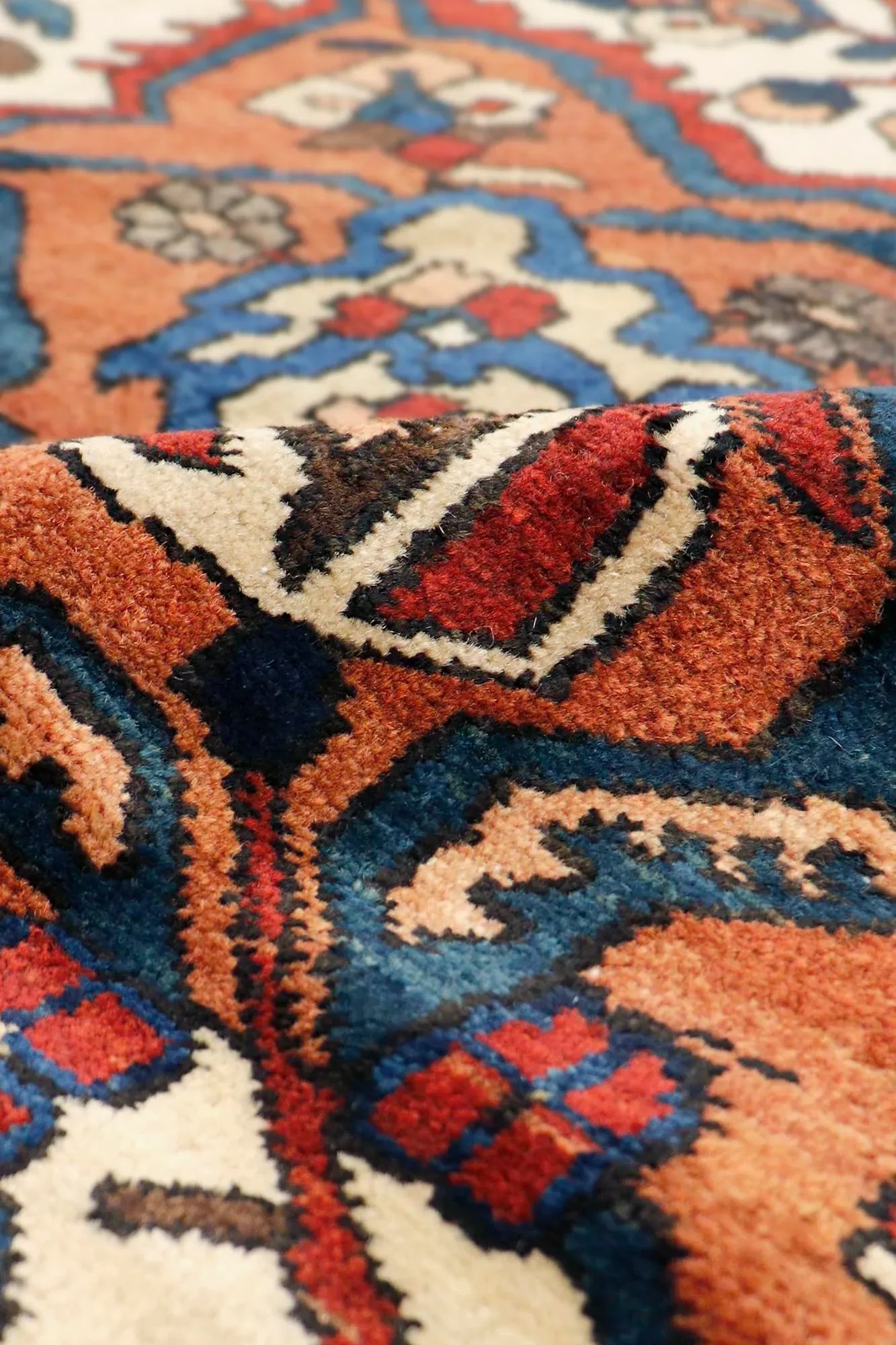 Pasargad Home Antique Bakhtiari Wool Area Rug-14' 7" X 20' 2" , Ivory - 4