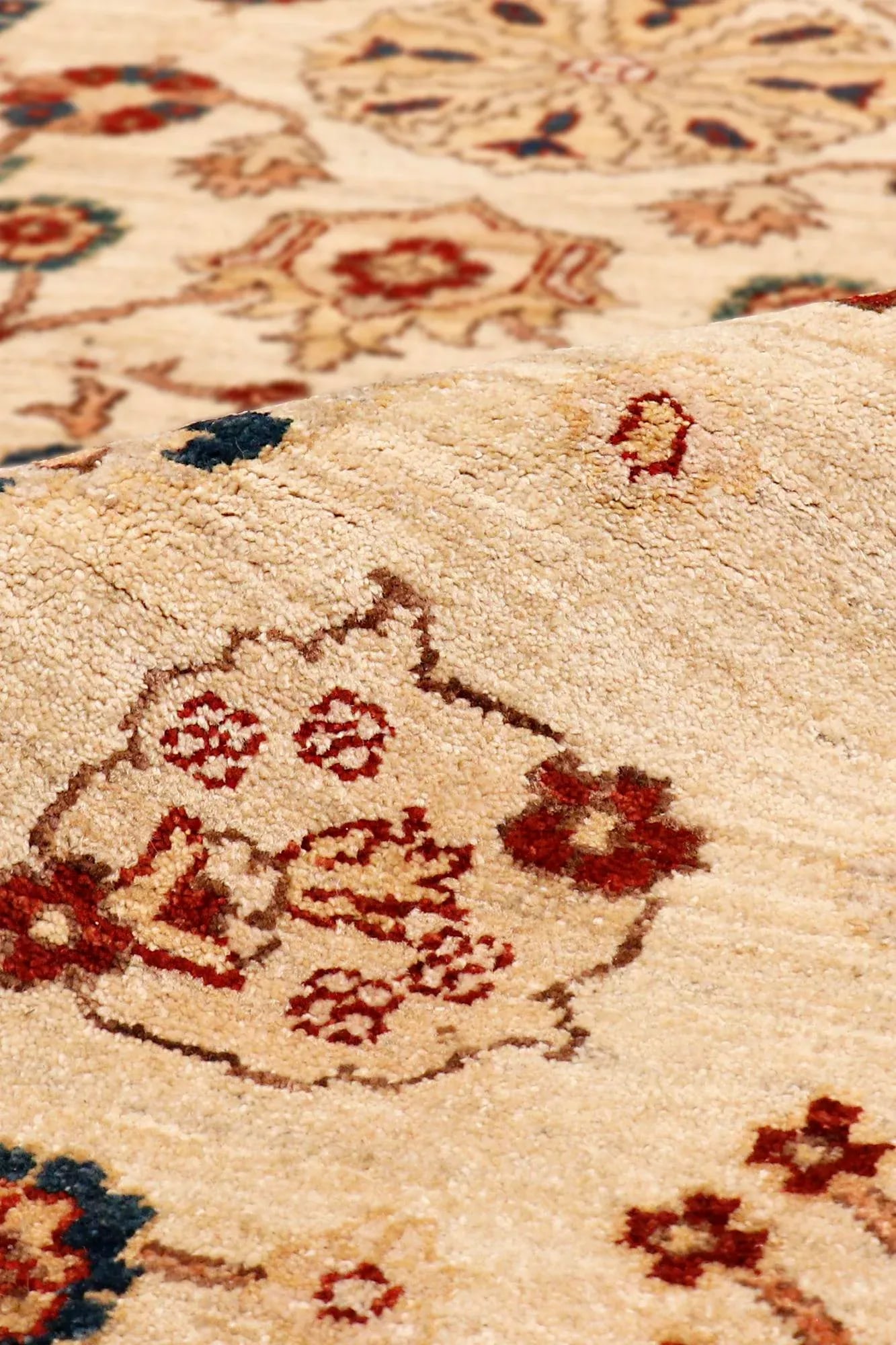 Pasargad Home Sultanabad Lamb's Wool Area Rug, 6' 3" X 8' 9", Ivory - 4