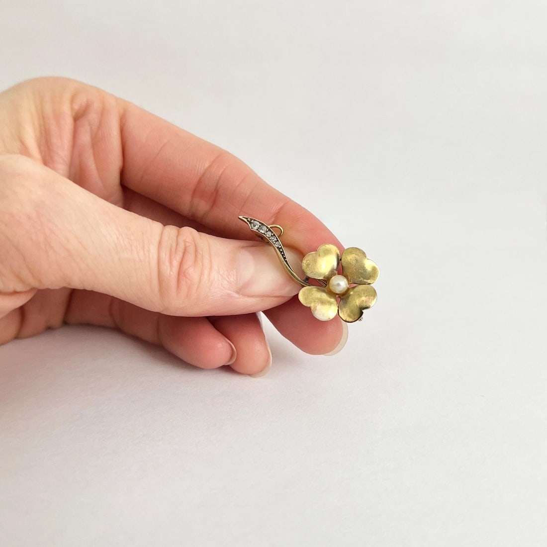 Antique Art Nouveau Pearl Diamond Clover Flower Brooch 14K Yellow Gold, 3.17 Gr - 4