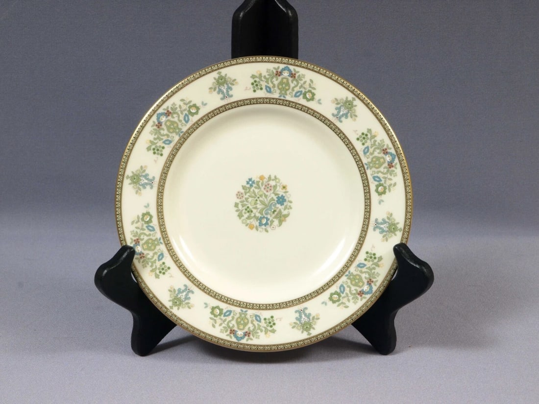 MINTON HENLEY Bread Butter Dessert Side Salad Plate Green England (1 of 4)