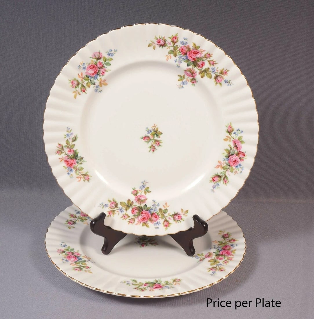 Royal Albert MOSS ROSE Bone China Dinner plate England (1 of 4)