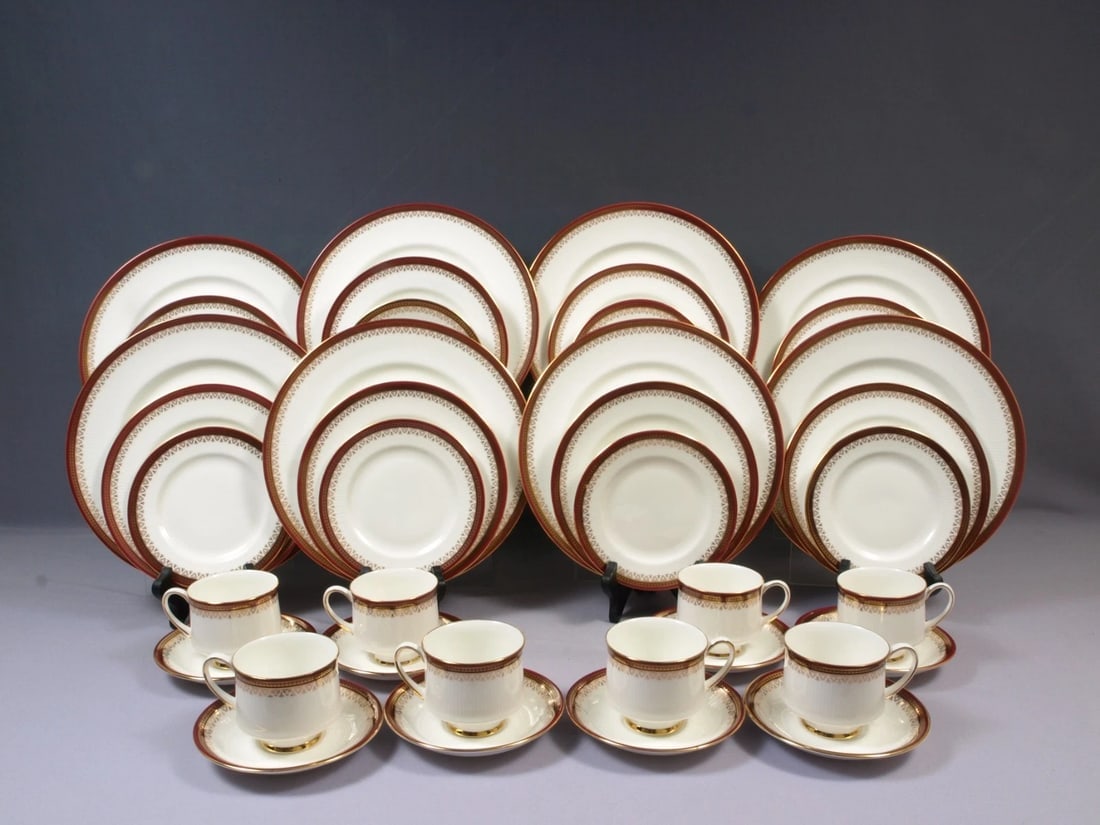 Royal Albert Paragon HOLYROOD Dinner SET Bread Plate Cup England (1 of 10)