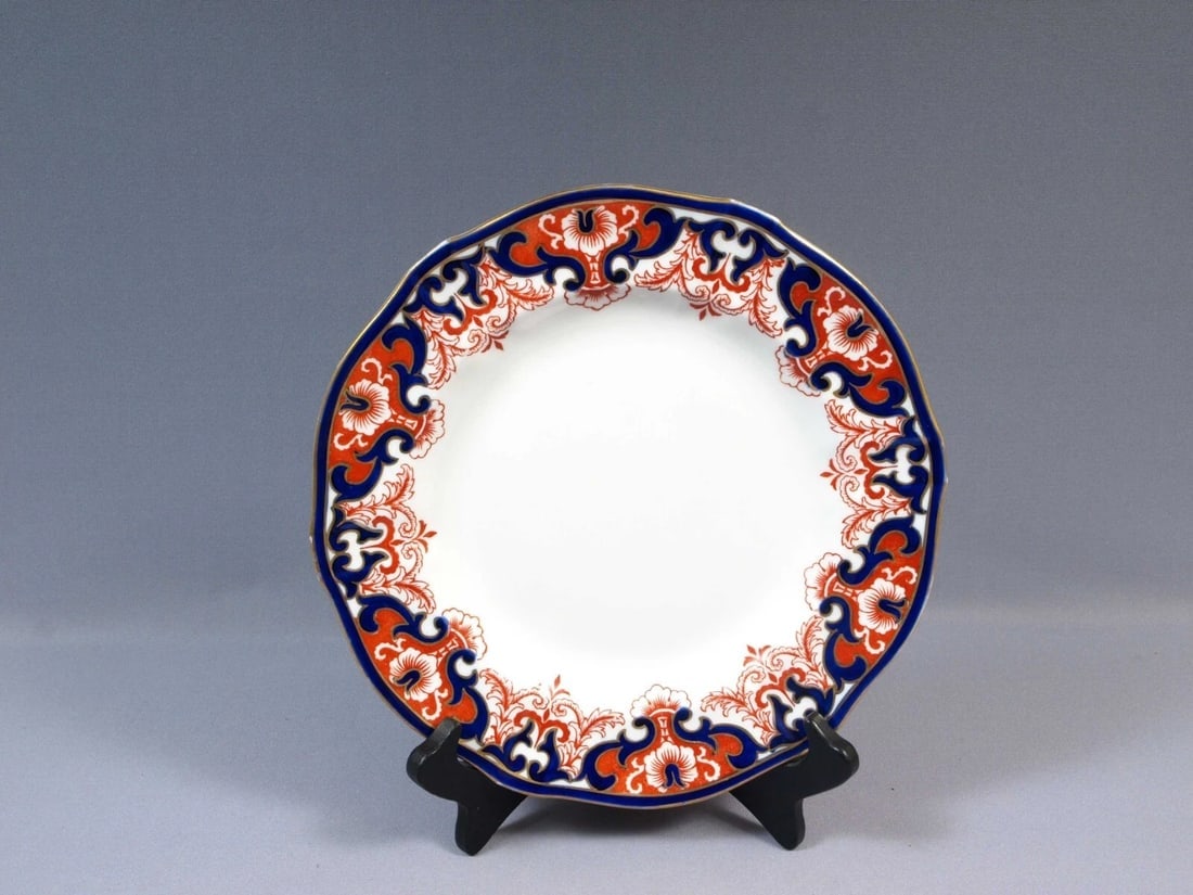 ROYAL CROWN DERBY KINGS IMARI Dinner Plate c England 3973: Title: ROYAL CROWN DERBY KINGS IMARI Dinner Plate c England 3973 Description: . A Beautiful Antique Royal Crown Derby Imari one Dinner Plate in their famous Kings pattern. It is decorated in the Rich