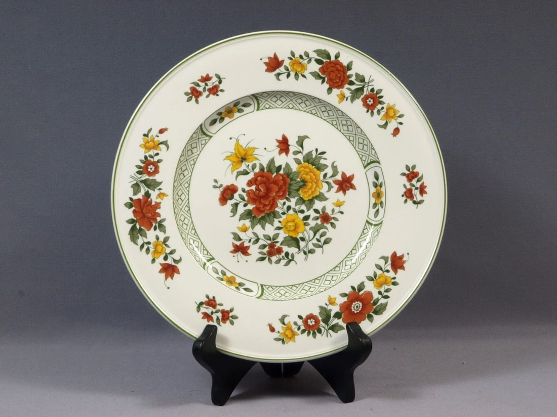 Villeroy & Boch Summer Day Dinner Plate Germany Vintage flowers 10 1/2" (1 of 4)