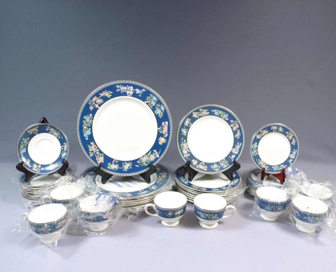 Wedgwood Blue Siam DINNER SET Salad Cup Bread Plate England NEW (1 of 7)