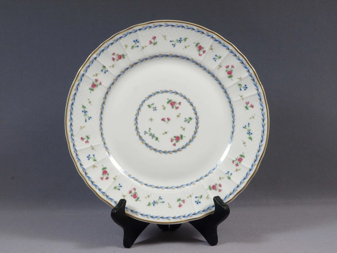 Limoges BERNARDAUD France ARTOIS BLEU Dinner Plate Blue Mark (1 of 4)