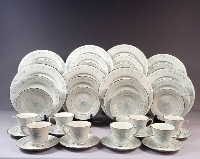 VINTAGE NORITAKE CAROLYN Dinner SET 8 Cups Plates Silver Platinum PERFECT (1 of 7)