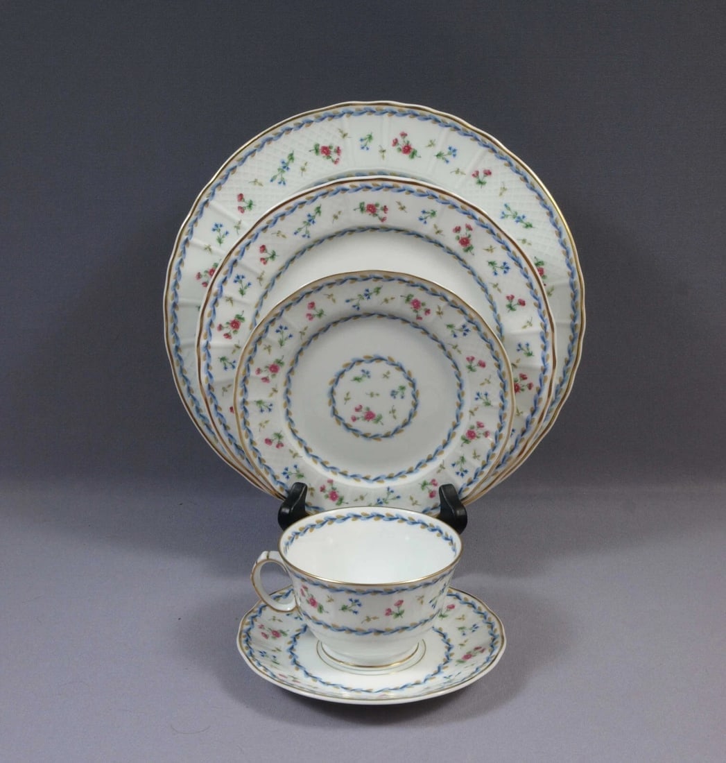 Limoges BERNARDAUD France ARTOIS BLEU Place setting Dinner Salad Plate Cup (1 of 8)