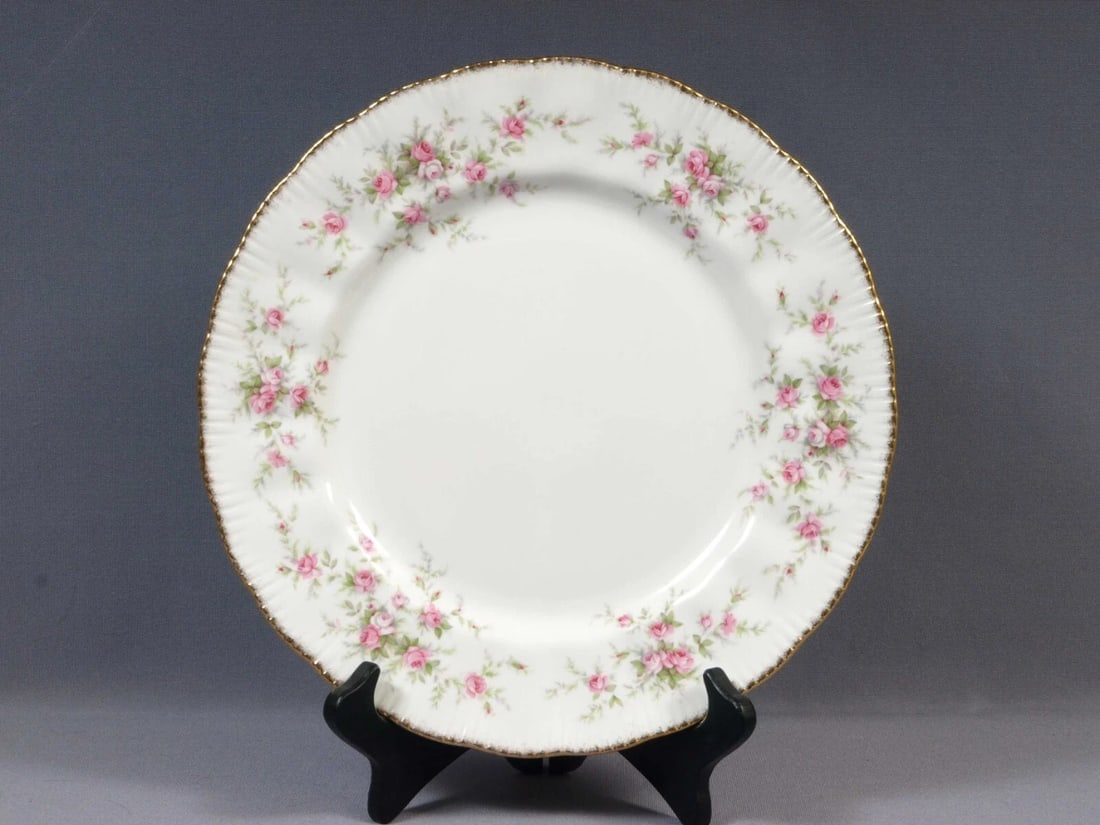 Paragon VICTORIANA ROSE Dinner Plate Pink Roses England Bone China (1 of 4)