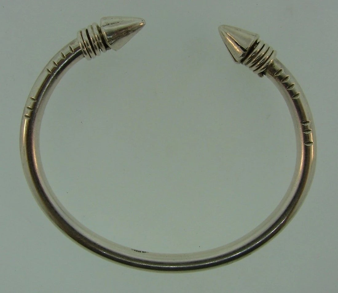 GROOVY Sterling Silver Bangle - 4