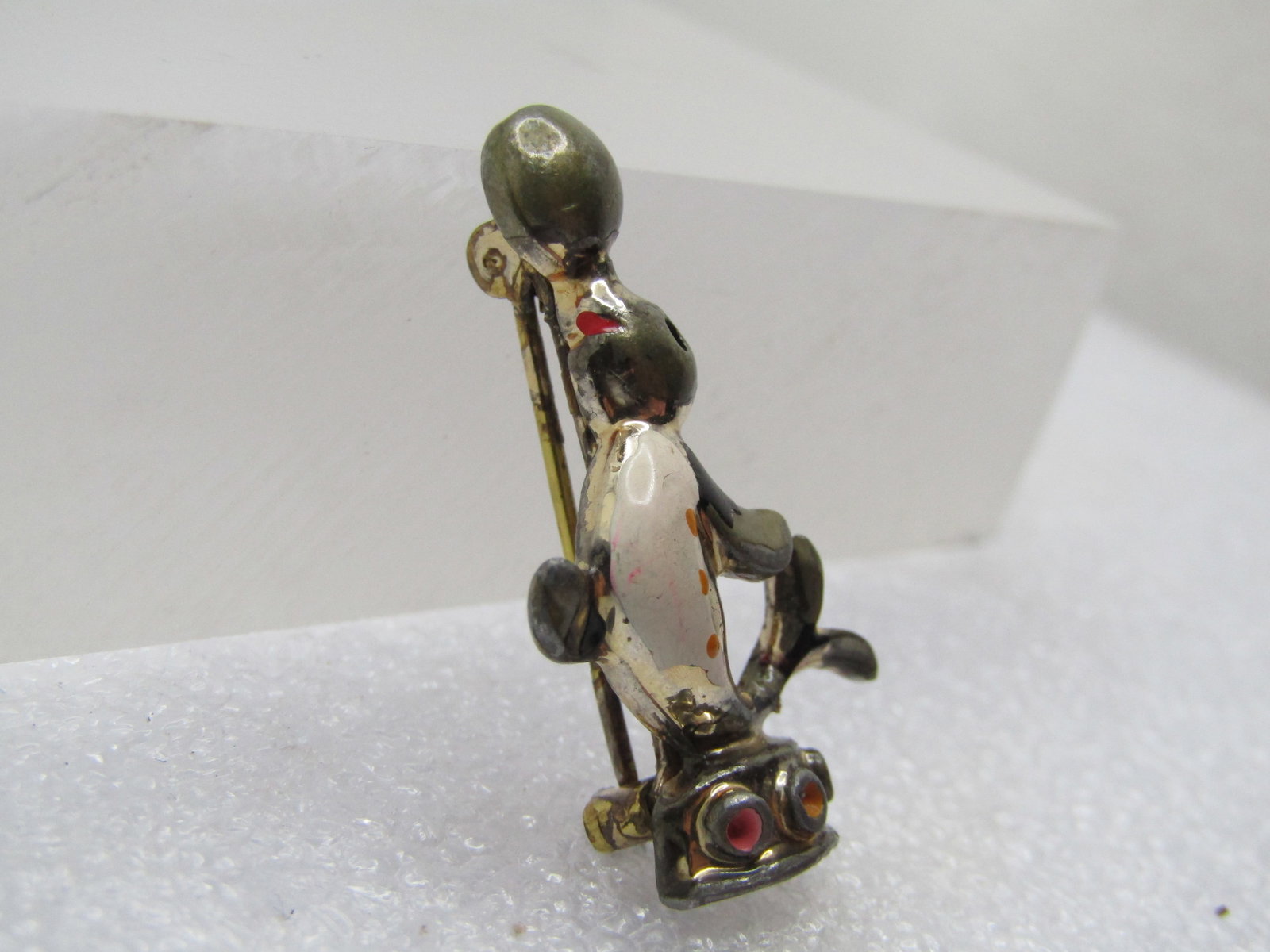 Vintage Enameled Seal Balancing Ball Brooch, 1950's-1960's - 2