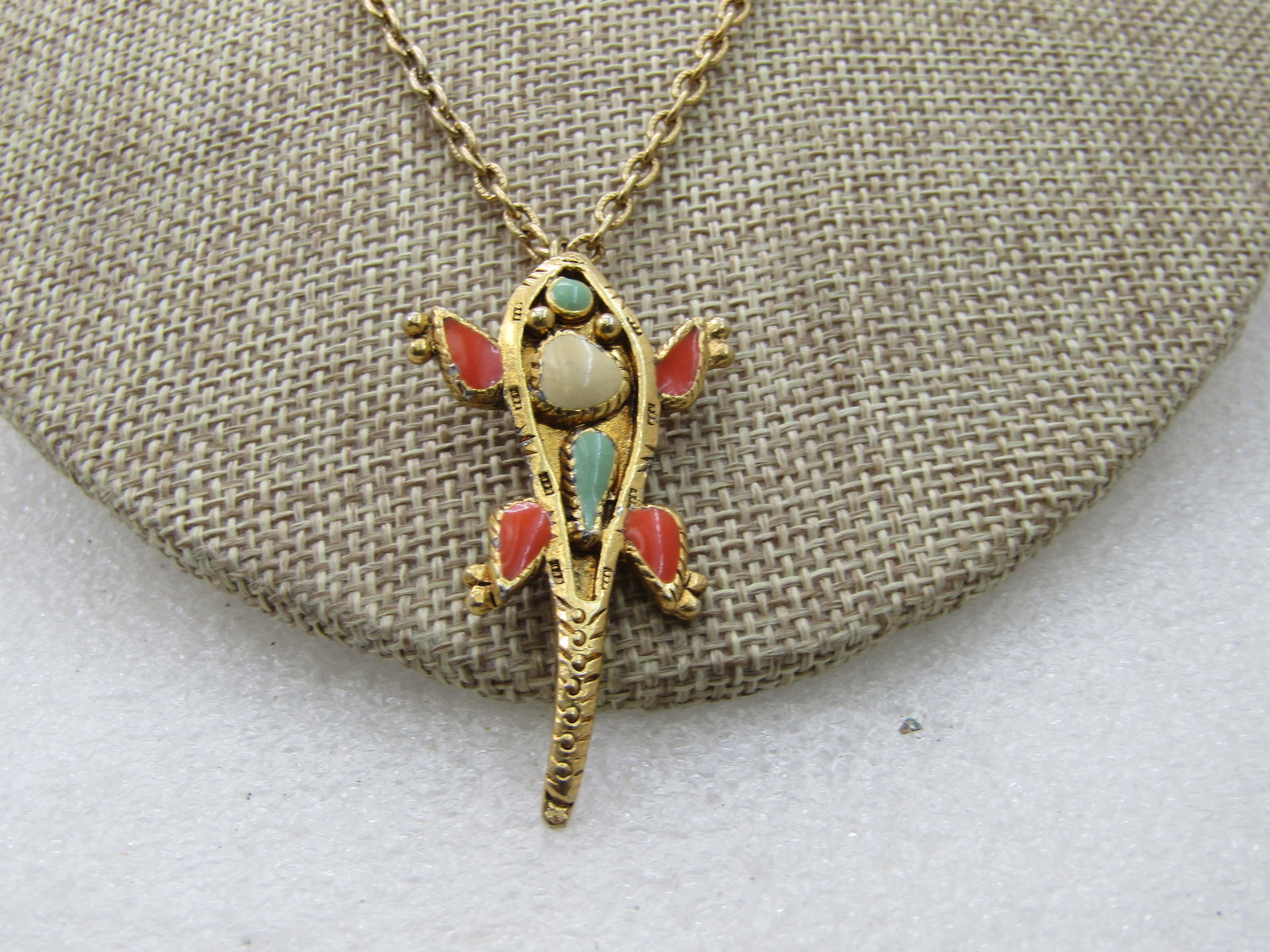 Vintage Ancient Themed Alligator Necklace, 18" Gold Tone - 3