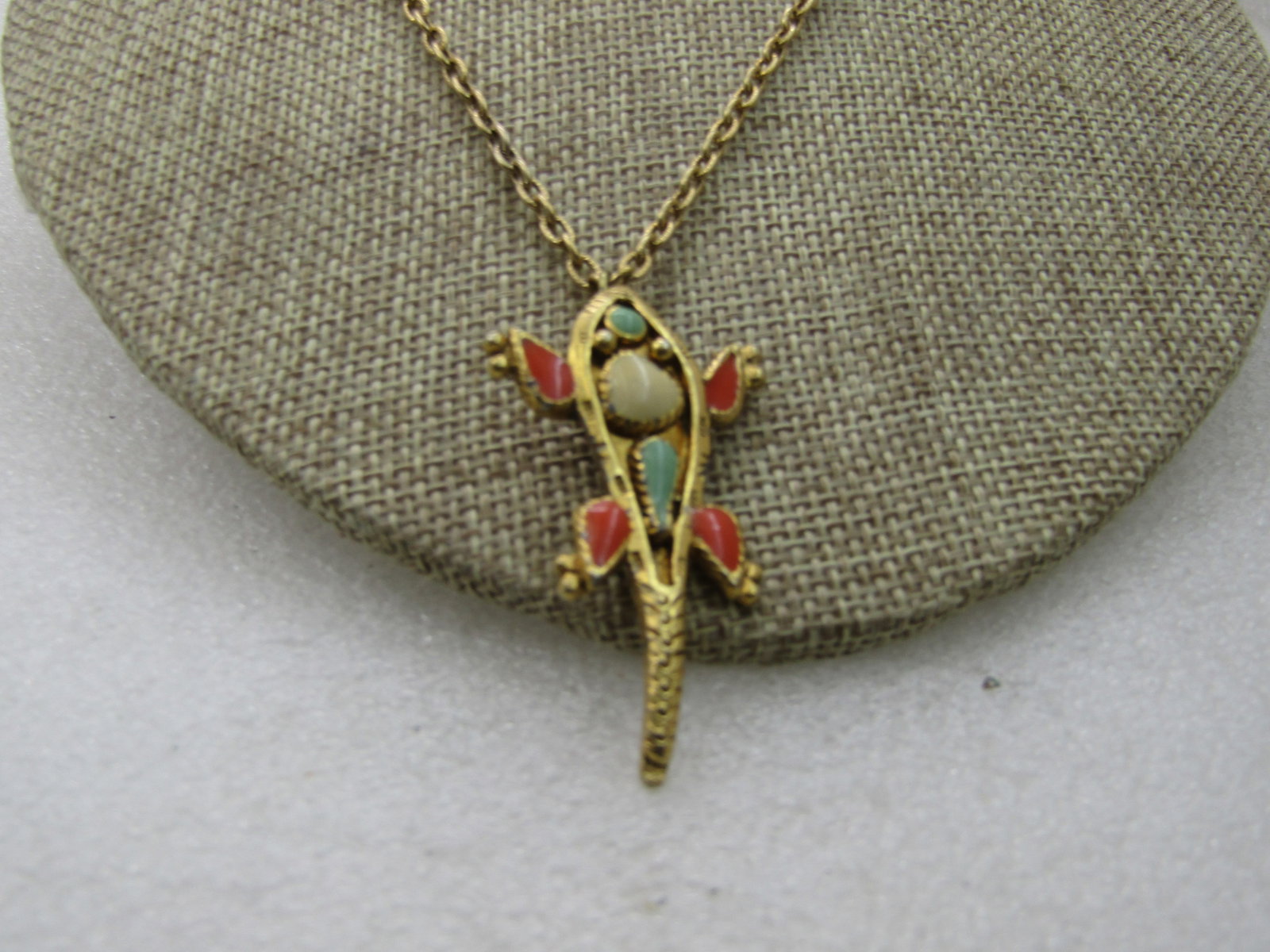 Vintage Ancient Themed Alligator Necklace, 18" Gold Tone - 6