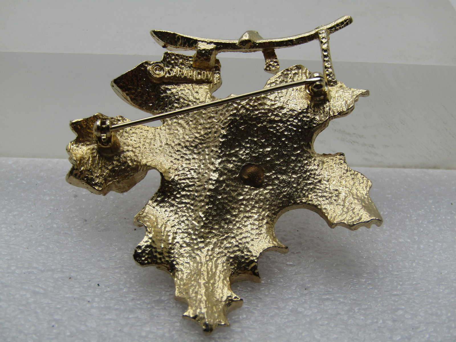 Vintage Lady Bug on Leaf Brooch, Sarah Coventry, 1960's-1970's - 4