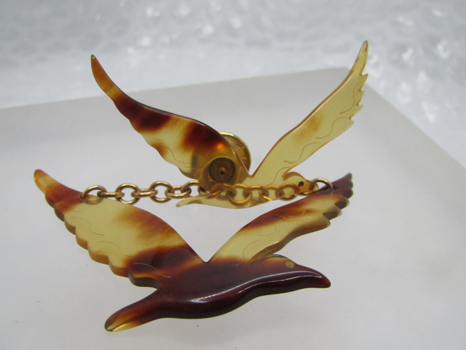 Vintage Tortoiseshell Double Seagull Tie tack with Dangle. 1960's-1970' (1 of 4)
