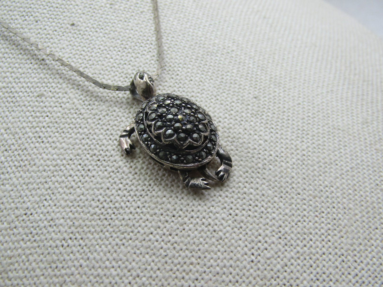 Vintage Sterling Articulated Marcasite Turtle Pendant on 24" Chain - 2