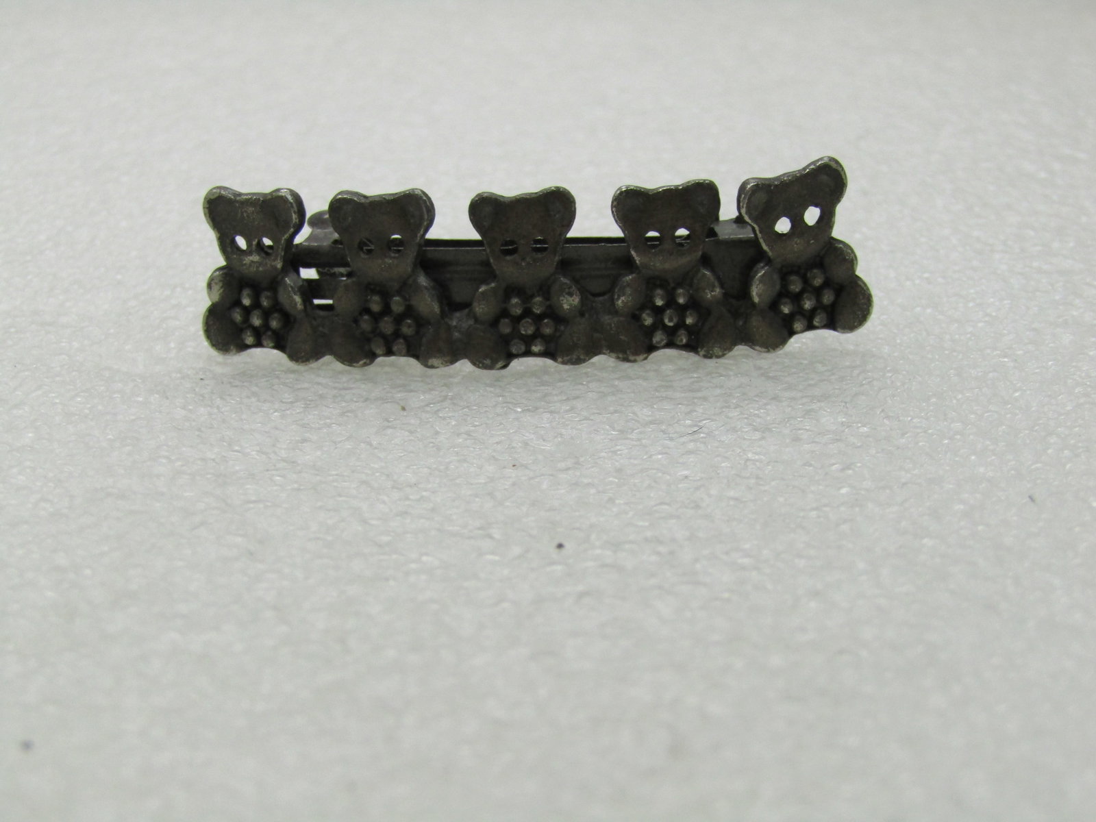 Vintage Pewter Tone Teddy Bear Barrett, 2" (1 of 5)