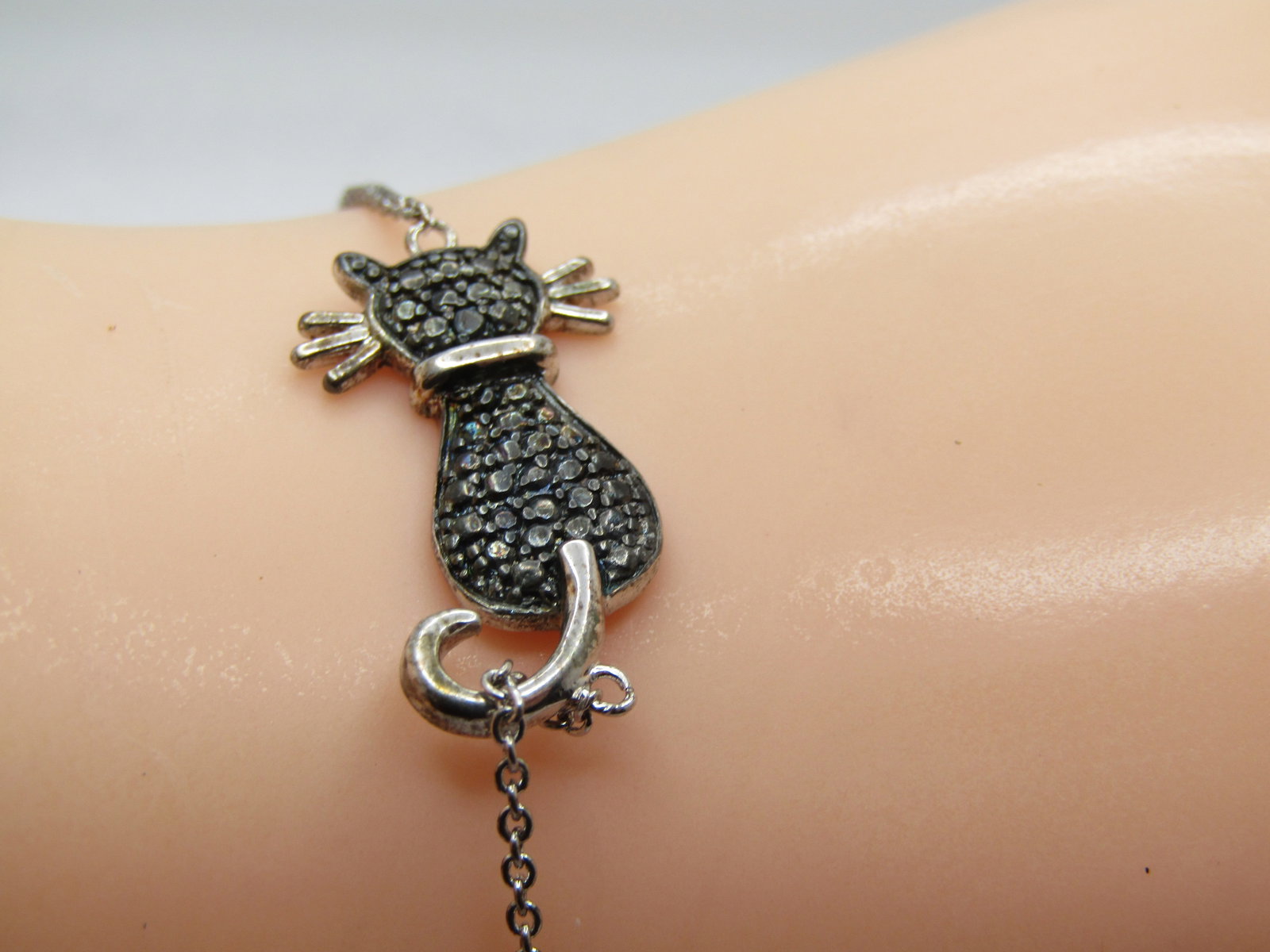 Vintage Dolce Giovanna Cat Bracelet, Black Diamond Accent, 7.25" In Box, 1990's - 7