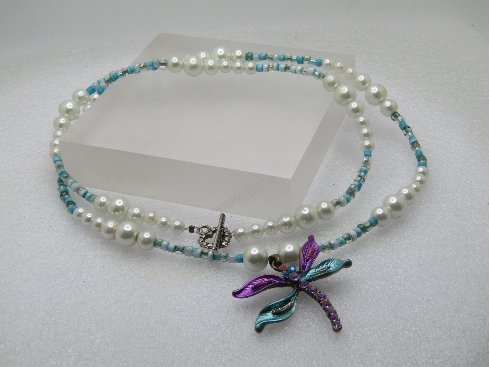 Vintage Rhinestone Dragonfly Faux Pearl Necklace, Aqua Glass Beads, 32" Toggle, 1980's-1990's - 4