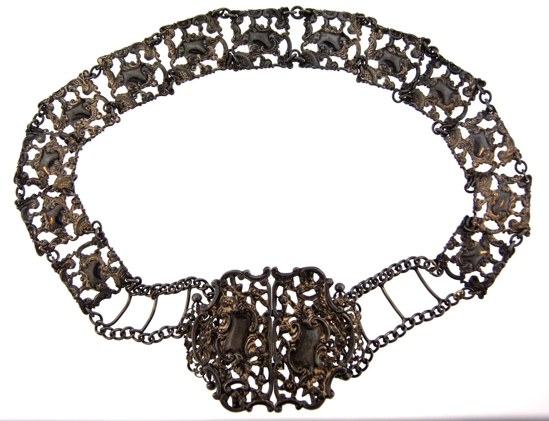 CHIC European Art Nouveau Blackened Silver Belt! (1 of 2)