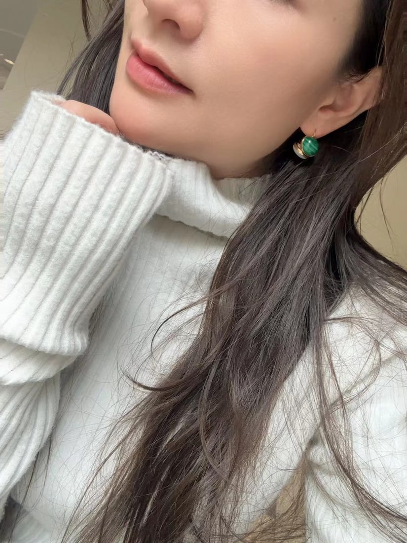 Silver-plated natural white shell and peacock stone stud earrings - 8