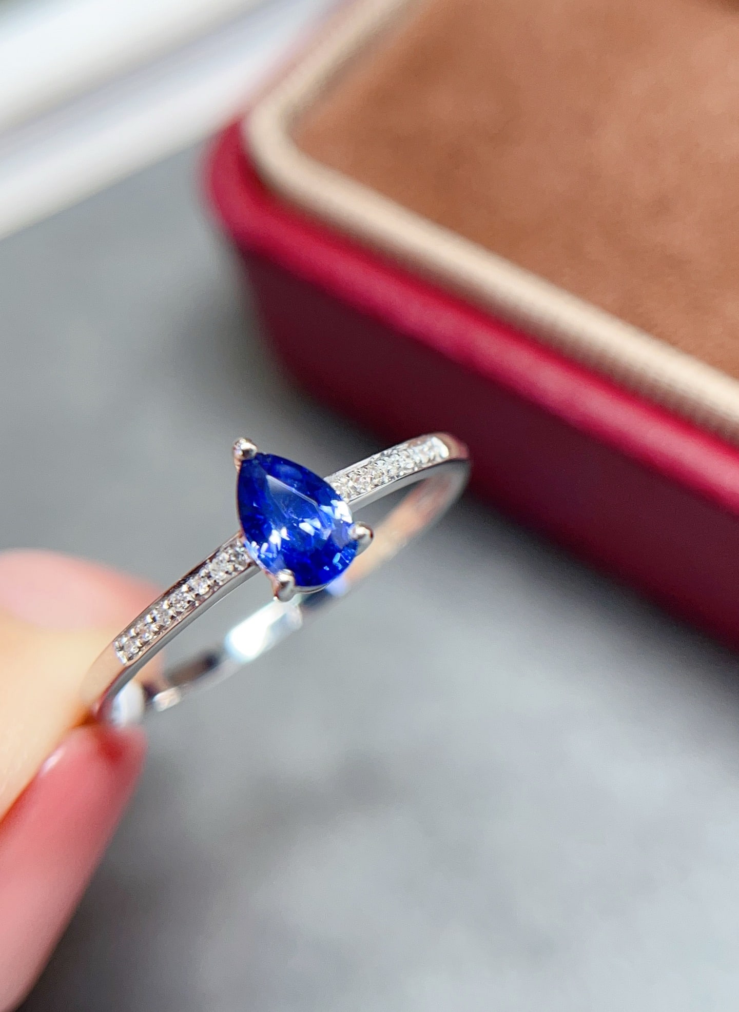 18K gold sapphire ring - 4