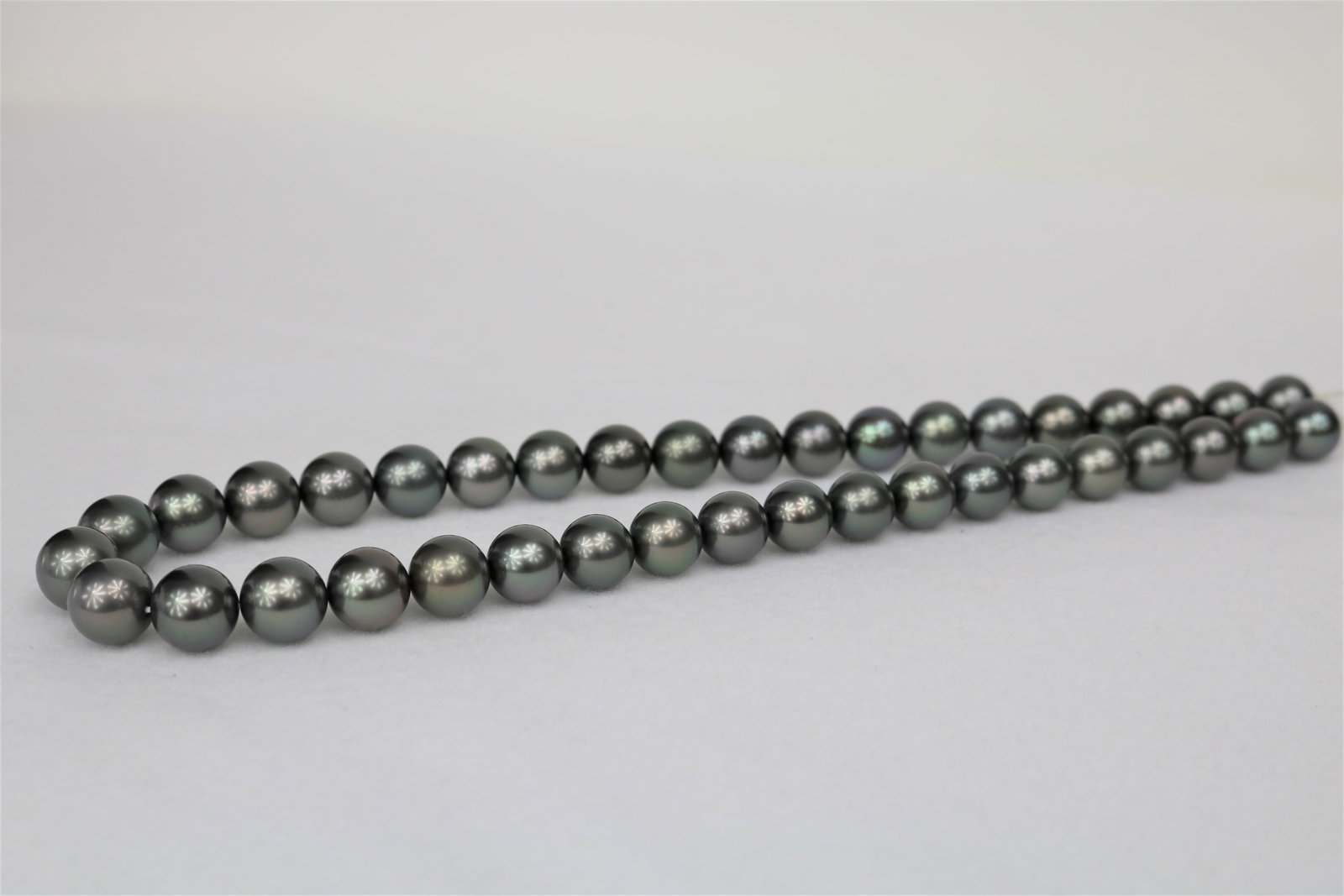 10-11mm Tahitian Round AAA Necklace with 14k Clasp - 3