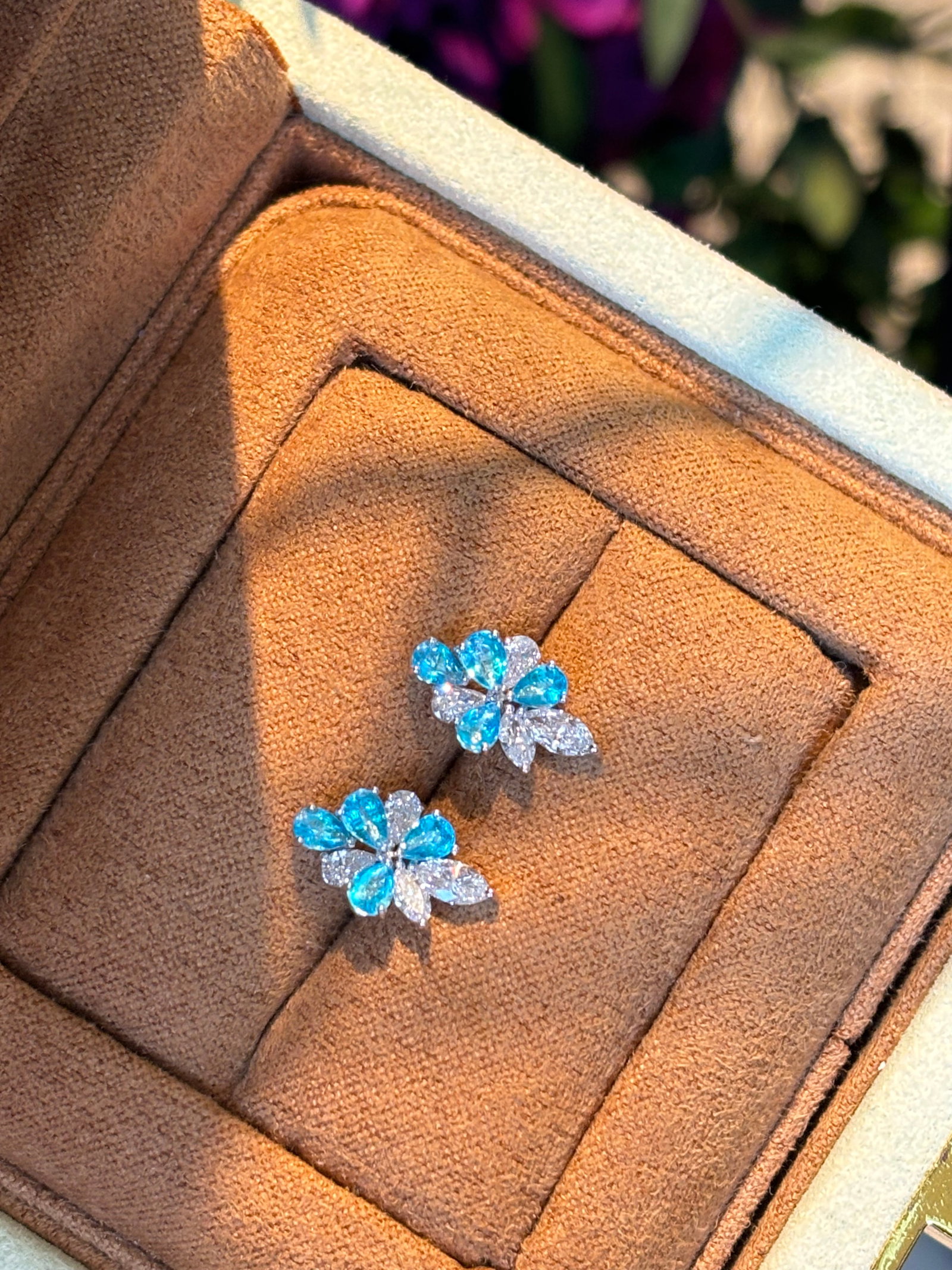 18K gold Paraiba stud earrings - 2