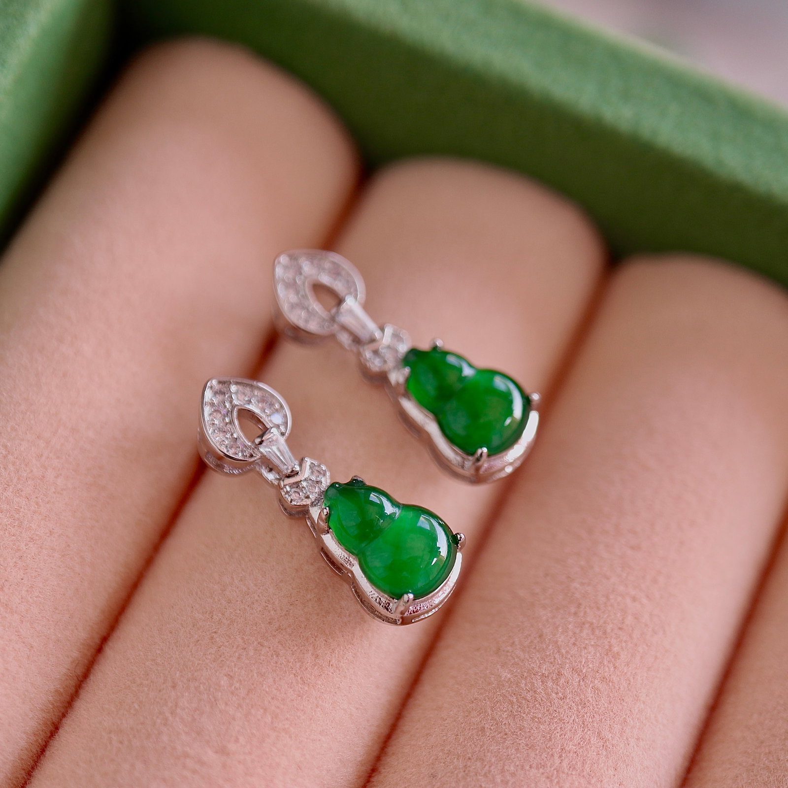 Jade gourd earrings - 3