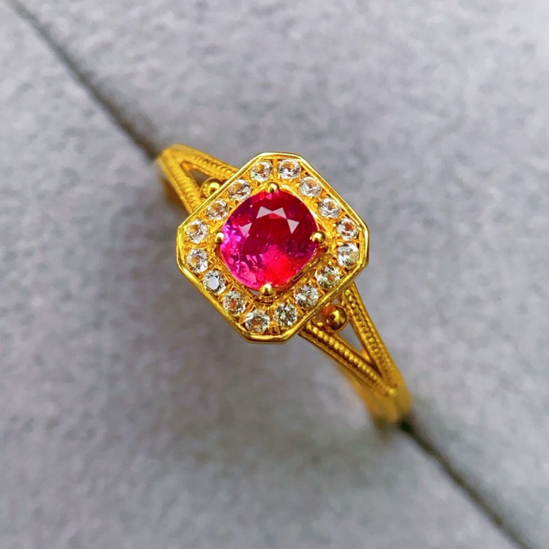 18K Gold Ruby Ring - 4