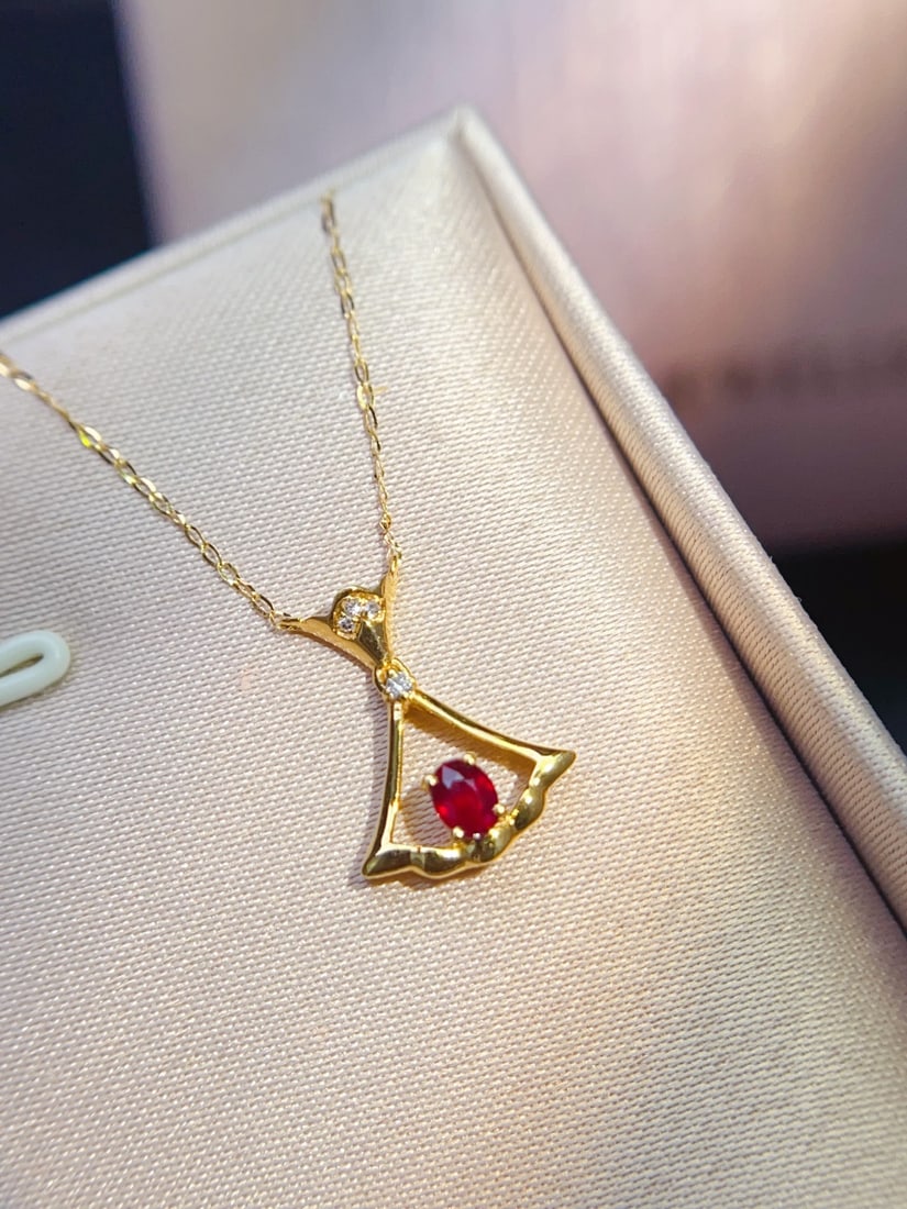 18K Gold Diamond and Ruby Pendant - 2