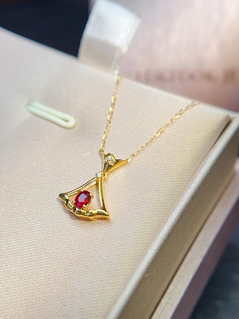 18K Gold Diamond and Ruby Pendant - 3