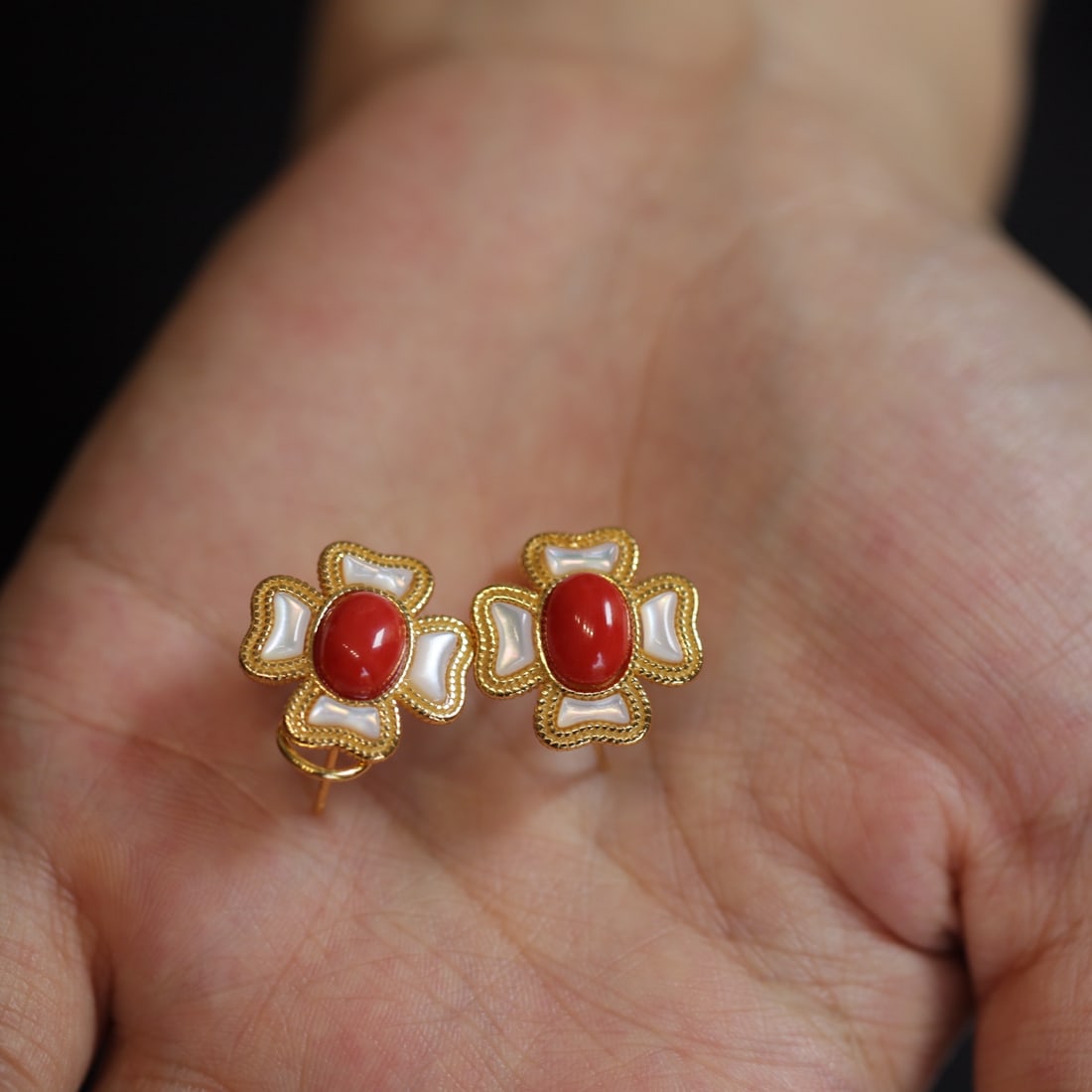 S925 silver plated red coral clover earrings - 2