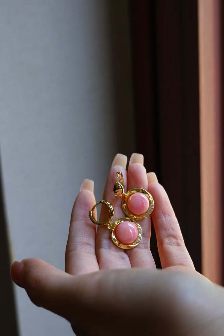 Natural queen conch shell earring. - 3